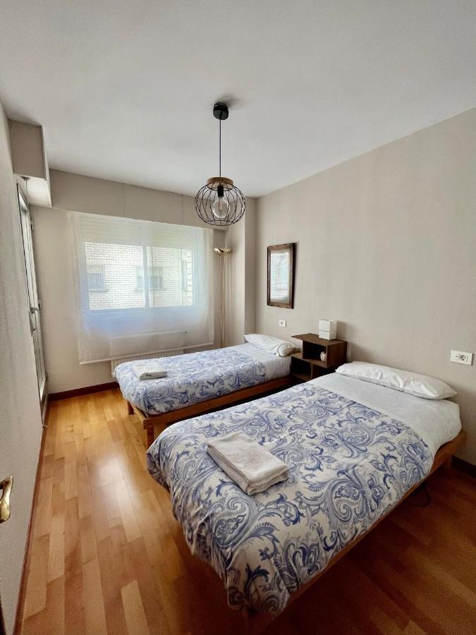 Atuaire Home Agradable Apartamento En El Centro De Burgos Parking Incluido المظهر الخارجي الصورة